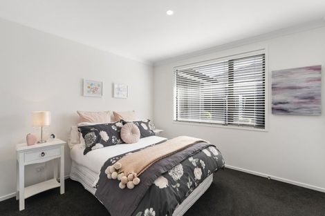 Photo of property in 30 Hiria Crescent, Papamoa Beach, Papamoa, 3118