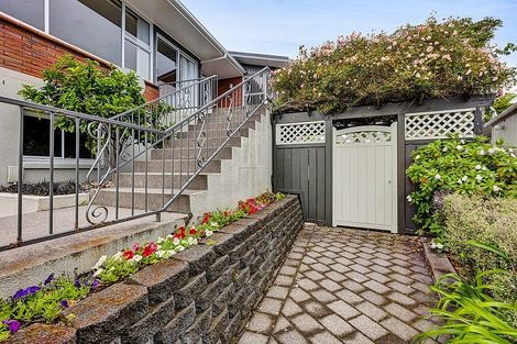 Photo of property in 14 Montana Place, Merrilands, New Plymouth, 4312