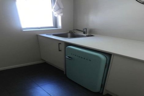 Photo of property in 42 Borneo Drive, Fairview Heights, Auckland, 0632