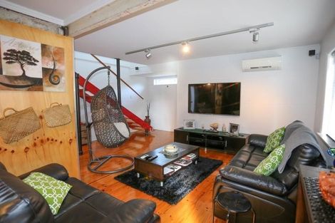 Photo of property in 25 Guildford Street, Burnside, Christchurch, 8053