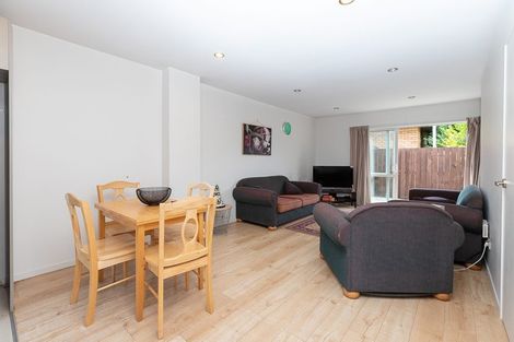 Photo of property in 2/4 Littler Place, Hamilton East, Hamilton, 3216