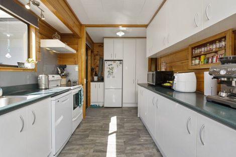 Photo of property in 202 Whangamata Road, Kinloch, Taupo, 3377