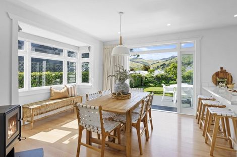 Photo of property in 40 Centaurus Road, Cashmere, Christchurch, 8022