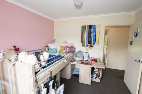 Photo of property in 8 Dunbar Place, Highlands Park, New Plymouth, 4312