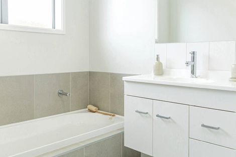 Photo of property in 55 Lynley Park Drive, Omokoroa, 3114