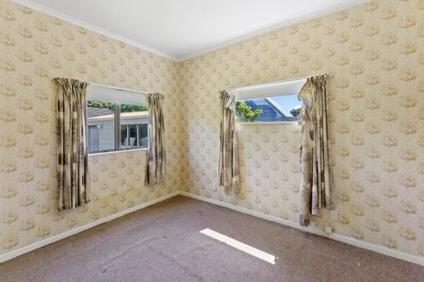 Photo of property in 20 Norfolk Crescent, Otaki Beach, Otaki, 5512