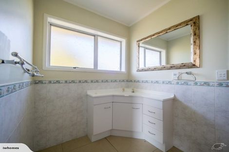 Photo of property in 1/6 Pamela Place, New Lynn, Auckland, 0600