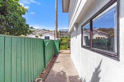 Photo of property in 33 Hindmarsh Street, Johnsonville, Wellington, 6037