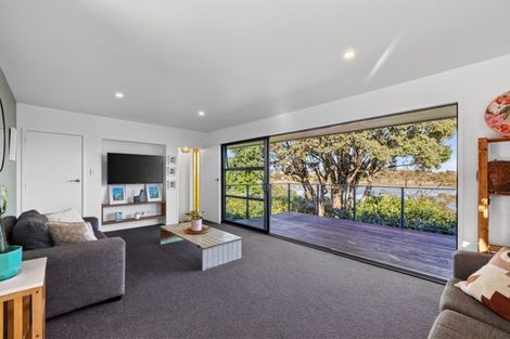 Photo of property in 16 Sunny Bay Road, Matua, Tauranga, 3110