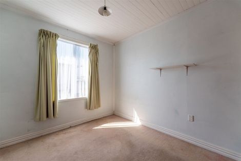 Photo of property in 15 Lynn Street, Oamaru North, Oamaru, 9400