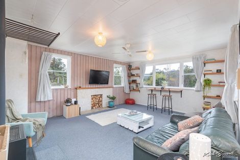 Photo of property in 36 Wyndham Road, Pinehaven, Upper Hutt, 5019
