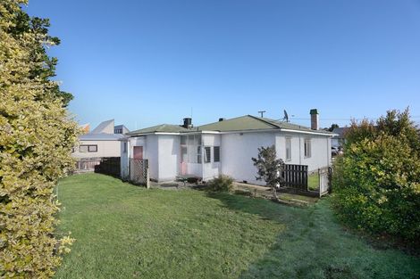 Photo of property in 23 Ross Street, Marton, 4710