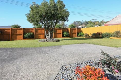 Photo of property in 212 Glengarry Road, Glen Eden, Auckland, 0602