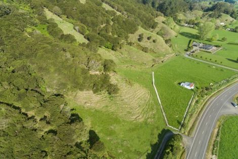 Photo of property in 327 Taneatua Road, Taneatua, Whakatane, 3191