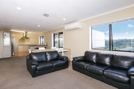 Photo of property in 20 Exotic Place, Massey, Auckland, 0614