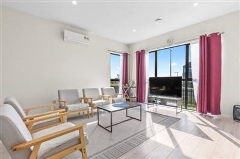 Photo of property in 28 Jutland Road, Pukekohe, 2120