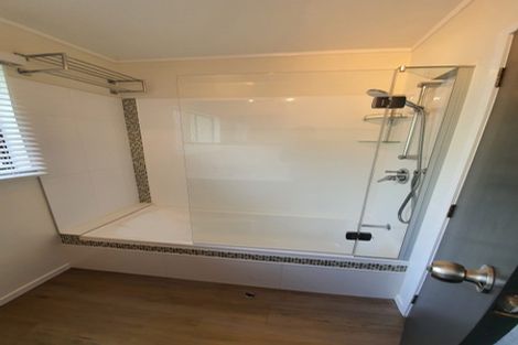 Photo of property in 146 Glendhu Road, Bayview, Auckland, 0629