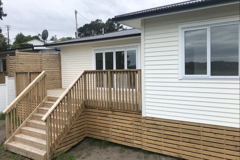 Photo of property in 35 Kowhai Street, Helensville, 0800