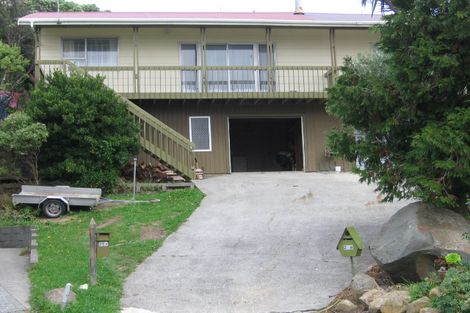 Photo of property in 20b Bloomsbury Grove, Newlands, Wellington, 6037