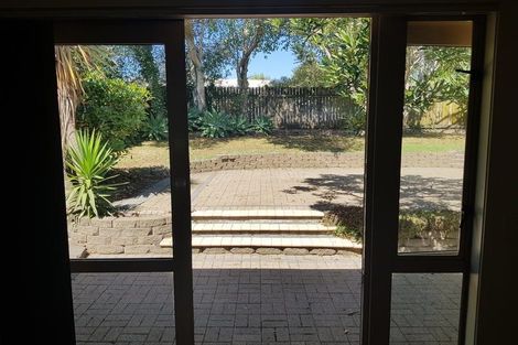 Photo of property in 17 Pippen Court, Henderson, Auckland, 0612