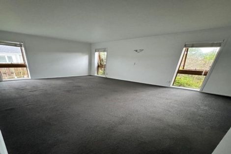 Photo of property in 71 Sandspit Road, Shelly Park, Auckland, 2014