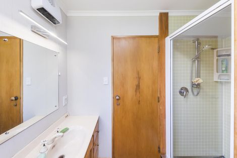 Photo of property in 61 Turitea Road, Fitzherbert, Palmerston North, 4472