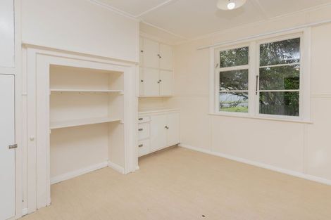 Photo of property in 14 Colvin Street, Westport, 7825