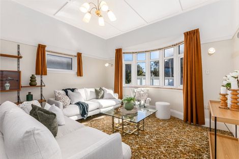 Photo of property in 50 Totara Crescent, Woburn, Lower Hutt, 5010