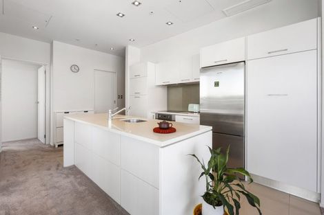 Photo of property in Sentinel Apartments, 806/3 Northcroft Street, Takapuna, Auckland, 0622