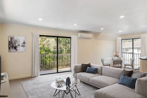 Photo of property in 1/799 Beach Road, Browns Bay, Auckland, 0630