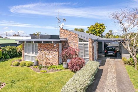 Photo of property in 3 Exeter Crescent, Springvale, Whanganui, 4501