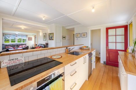 Photo of property in 27 Grange Road North, Haumoana, 4102