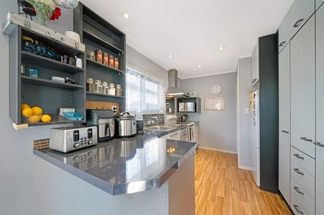 Photo of property in 4 Seakens Way, Glen Eden, Auckland, 0602