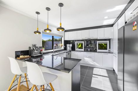 Photo of property in 4 Shankill Place, East Tamaki, Auckland, 2013