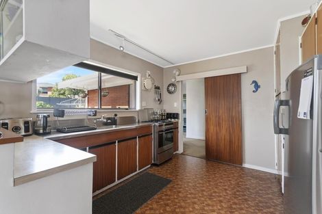 Photo of property in 82 Clark Road, Pahurehure, Papakura, 2113