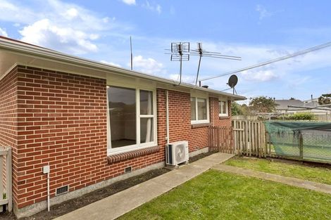 Photo of property in 2/694 Avonside Drive, Avonside, Christchurch, 8061