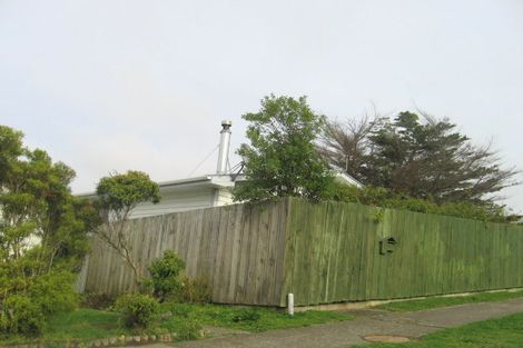 Photo of property in 65 Conclusion Street, Ascot Park, Porirua, 5024