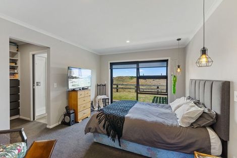 Photo of property in 174 Harakeke Road, Te Horo, Otaki, 5581