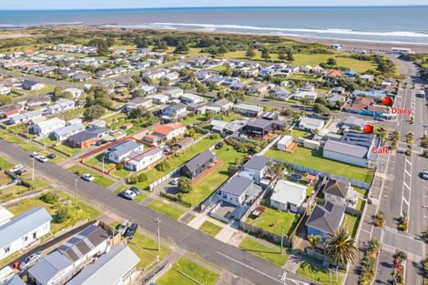 Photo of property in 17 Matai Street, Castlecliff, Whanganui, 4501