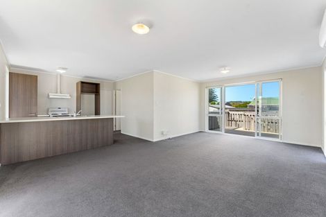 Photo of property in 13a Springs Road, Parakai, 0830