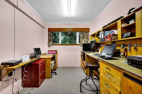 Photo of property in 1 High Road, Hawera, 4610