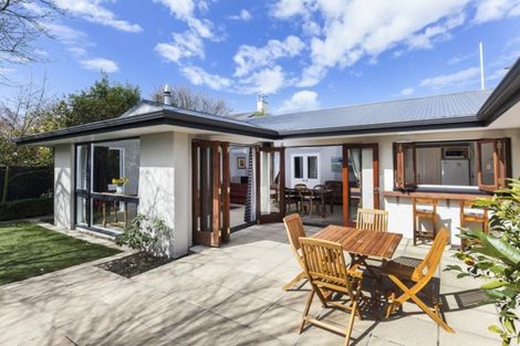 Photo of property in 17 Mcdougall Avenue, St Albans, Christchurch, 8014