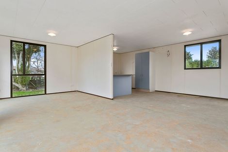 Photo of property in 279 Shakespeare Street, Leamington, Cambridge, 3432