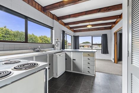 Photo of property in 39 Trelawney Crescent, Westown, New Plymouth, 4310