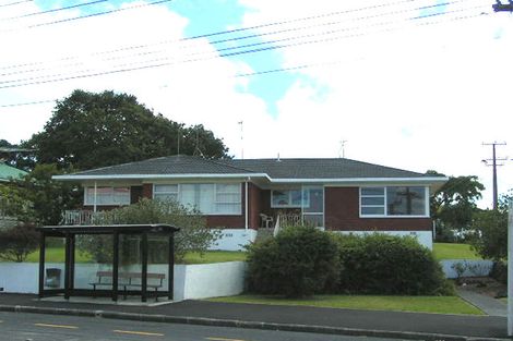 Photo of property in 1/148 Queen Street, Northcote Point, Auckland, 0627