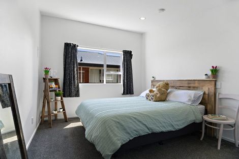 Photo of property in 43 Estuary Road, New Brighton, Christchurch, 8061