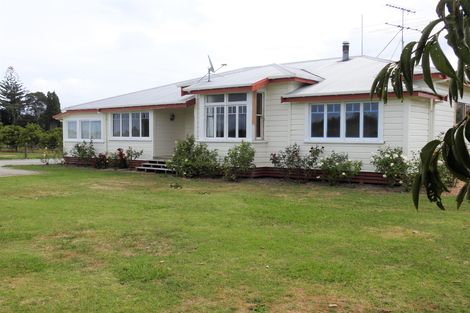 Photo of property in 17 Cemetery Road, Patutahi, Gisborne, 4072