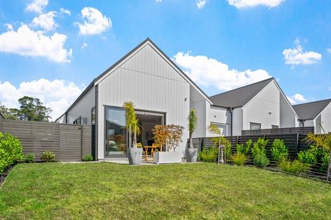 Photo of property in 33 Cambie Avenue, Red Beach, 0932