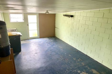 Photo of property in 1/41 Butley Drive, Farm Cove, Auckland, 2012