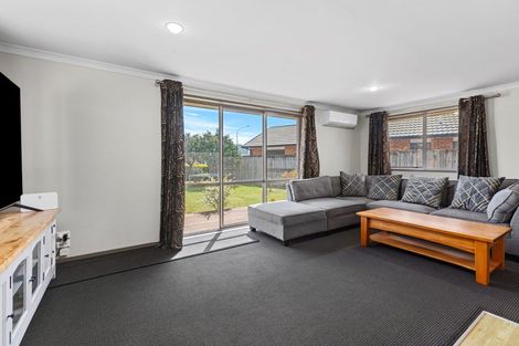 Photo of property in 27 Golden Sands Drive, Papamoa Beach, Papamoa, 3118